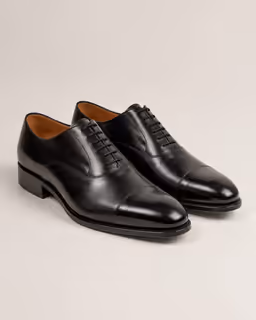 Leather shoes